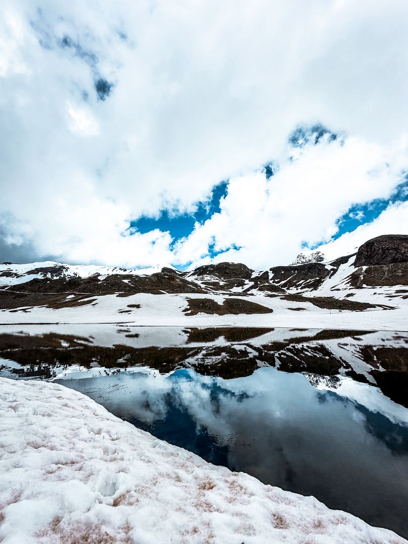 Lac caché en raquette_Orcières - © OTO