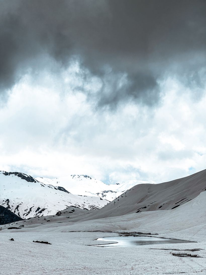 Lac caché en raquette_Orcières - © OTO