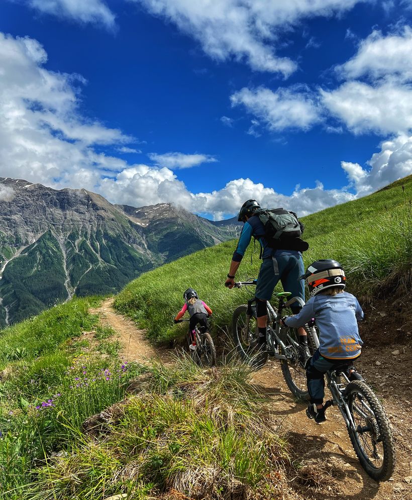 MonTagne Bike Guiding - © Kevin Kiston